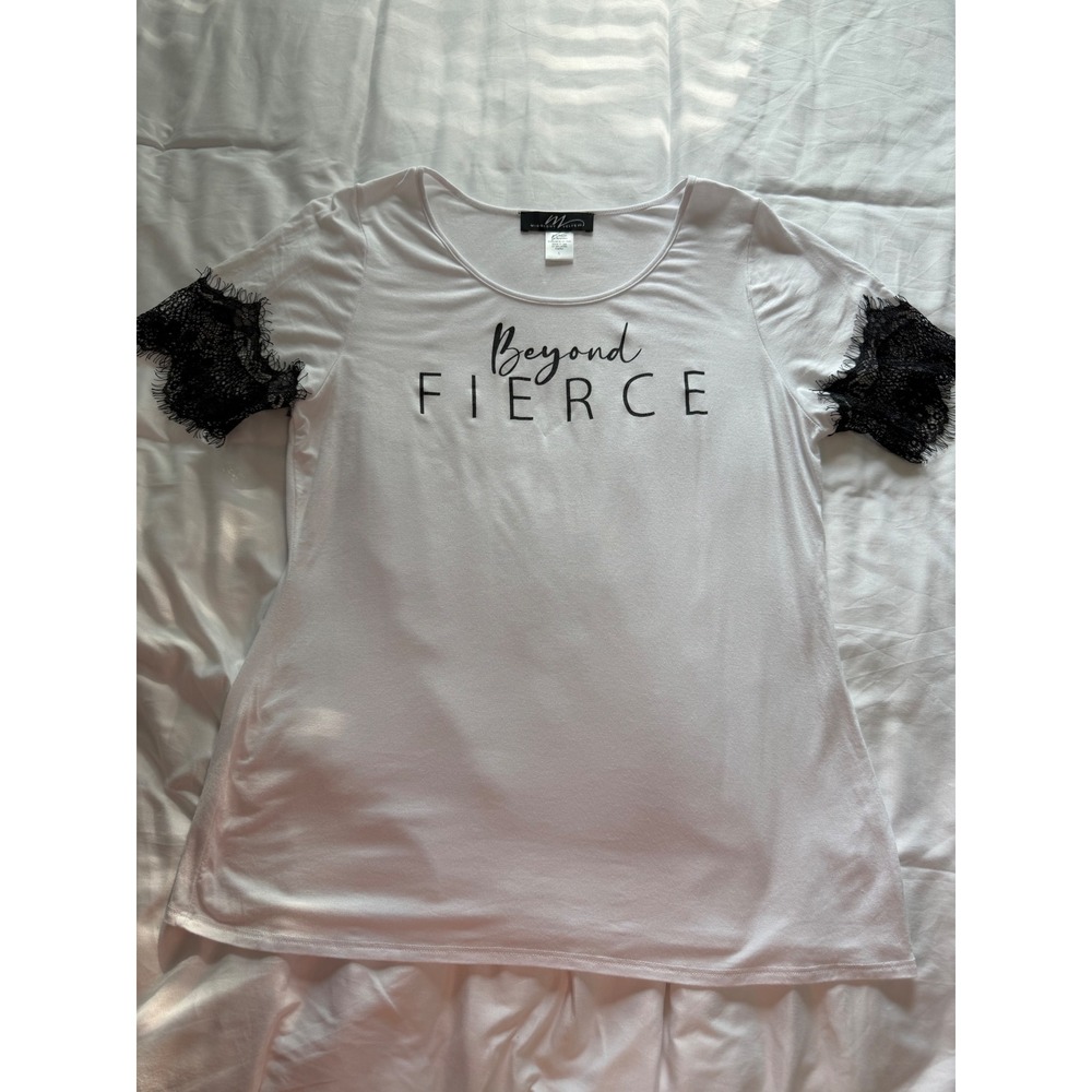 Midnight Velvet Beyond Fierce White Graphic Lace Sleeve Tee Shirt ladies large